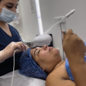 Limpieza Facial con Alta Hidratación | Naturalness Medellín | Medicina Estética