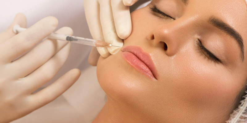 Piezas blog ¿Te gustaría mejorar el volumen y la hidratación de tus labios?