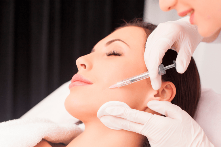 Surcos. Blog Ácido Hialurónico, una opción para mejorar los surcos nasogenianos.